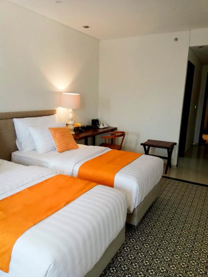 M Hotel Sorong Exteriér fotografie