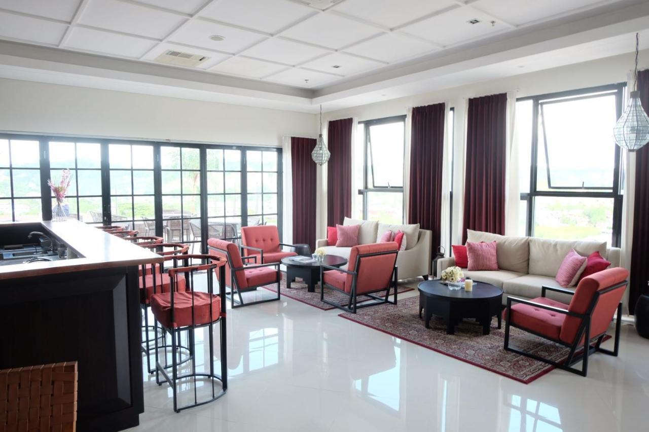 M Hotel Sorong Exteriér fotografie